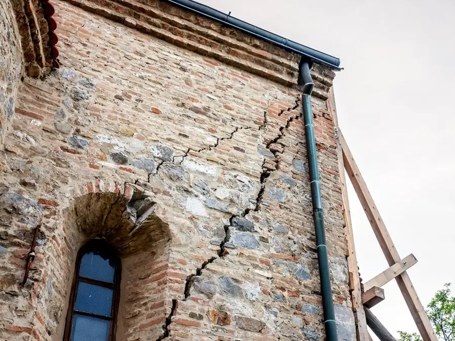 The Repair Process For Foundation Cracks Explained Knoxville, TN The Repair Process For Foundation Cracks Explained Knoxville, TN